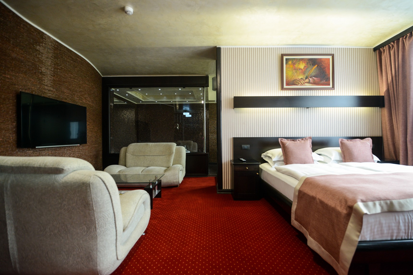 Royal suite 318