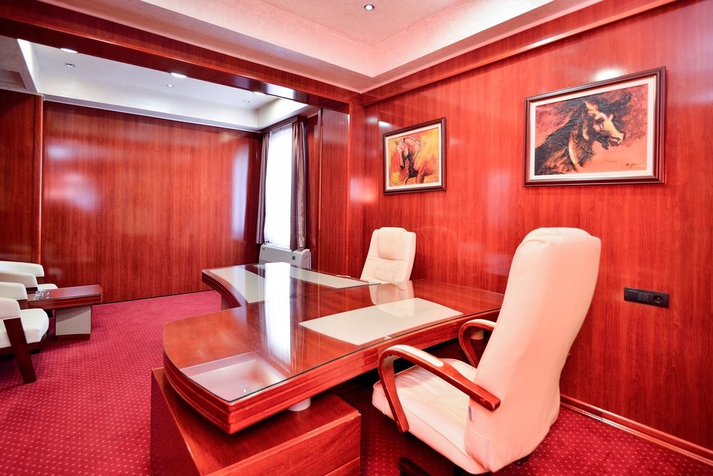 Prezident Cabinet 549